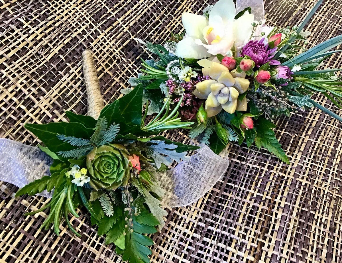 School Ball Corsages & Buttonholes Package