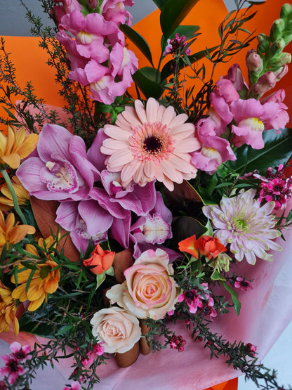 Lovely & Bright Bouquet