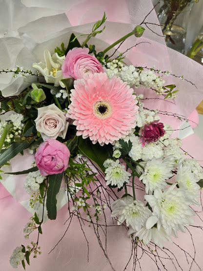 Soft & Pastel Bouquet