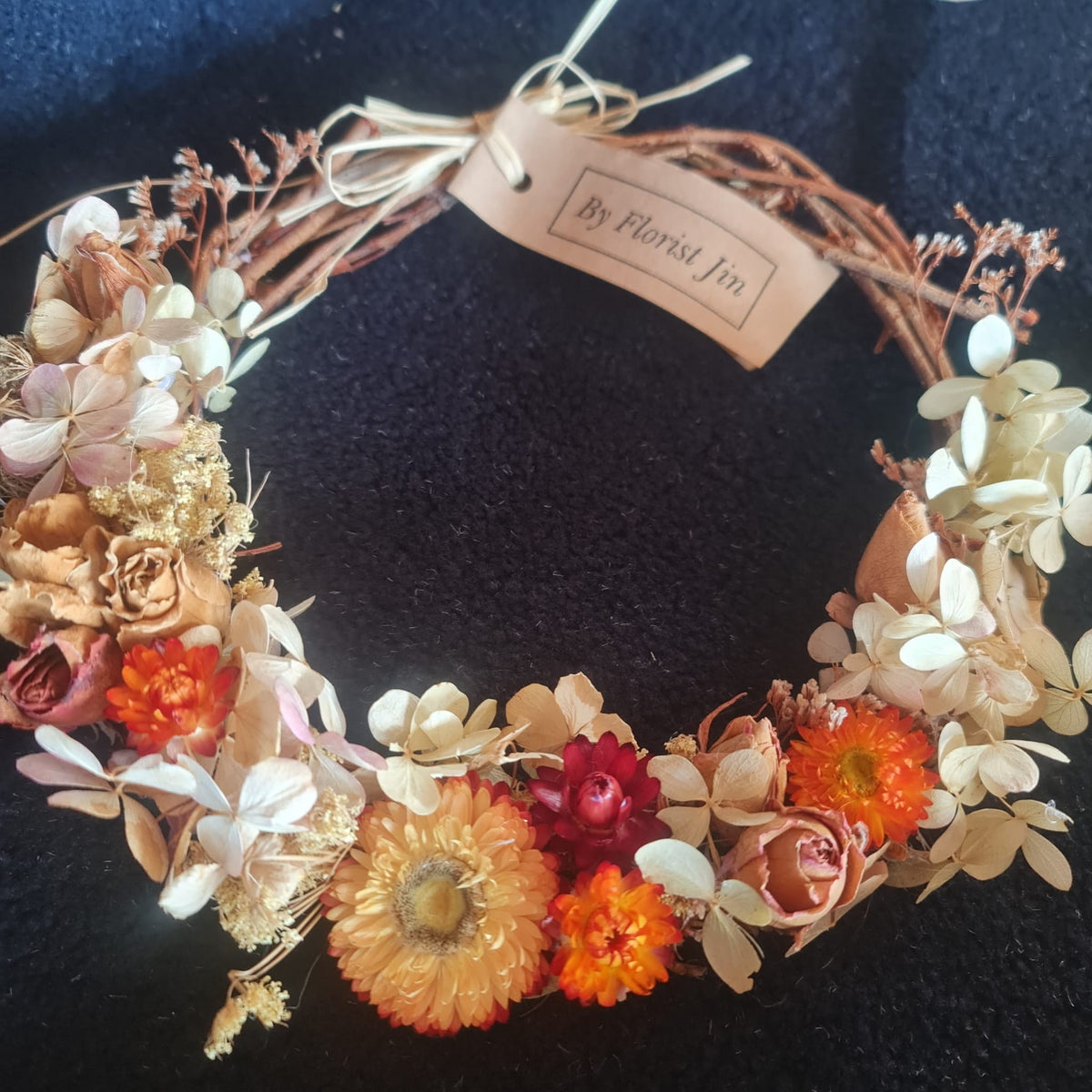 Customised Dry Flower Arrangements & Wreath