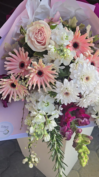 Luxury Romantic Anniversary Floral Gift - Florist Jin Hamilton NZ