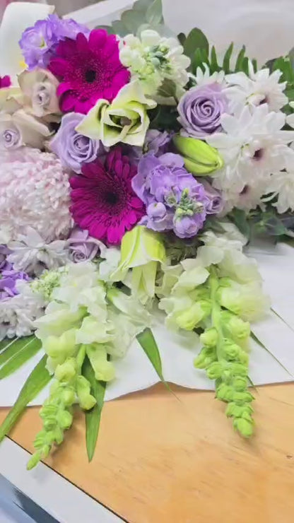 HappyWifeHappyLife - Wedding Anniversary Flower Gift