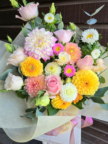 Lovely & Bright Bouquet