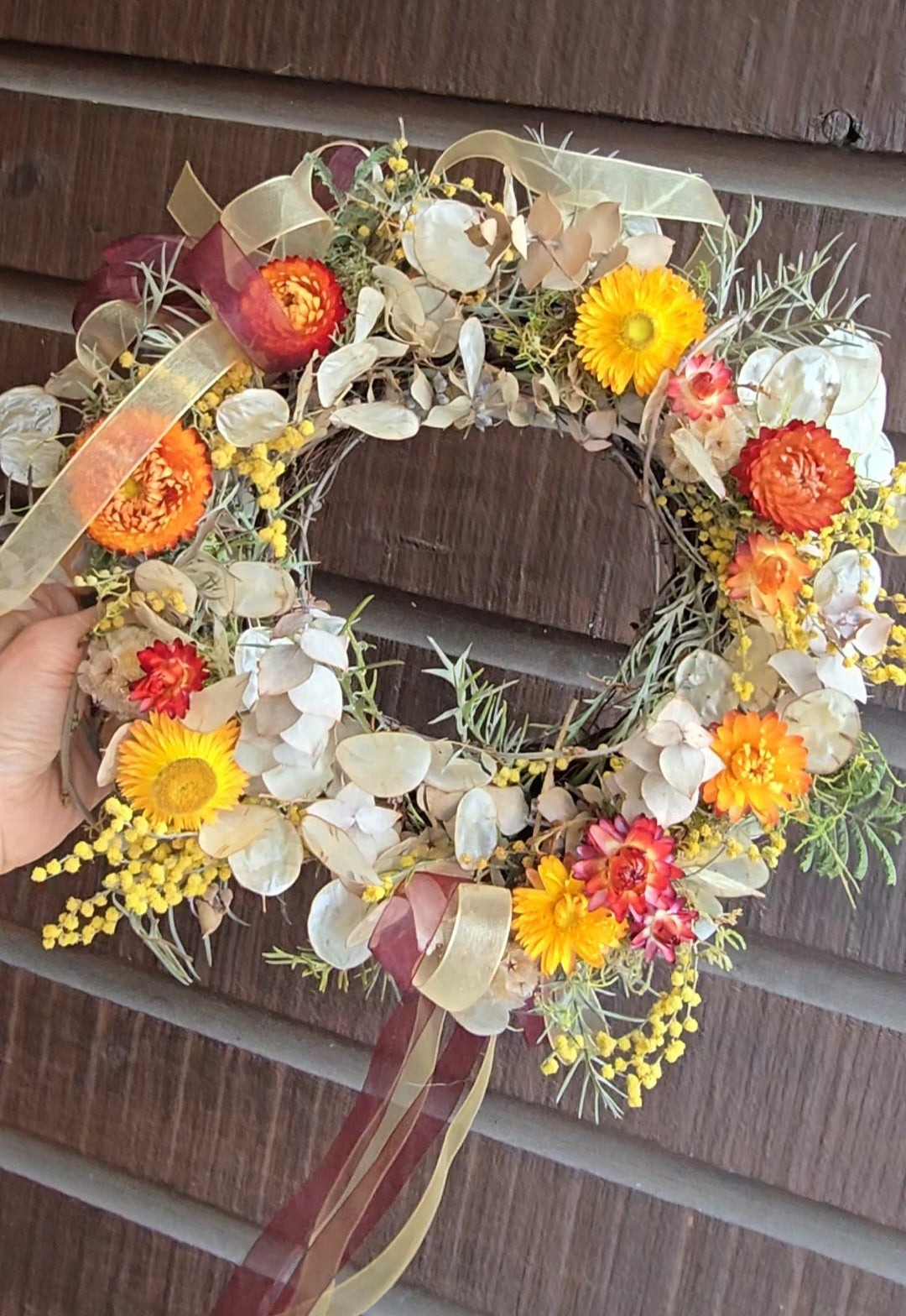 Customised Dry Flower Arrangements & Wreath