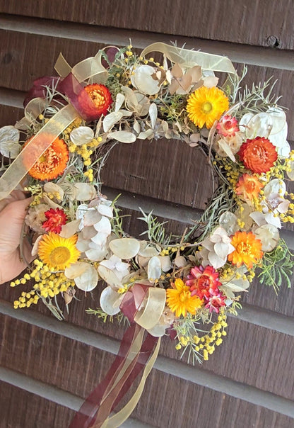 Customised Dry Flower Arrangements & Wreath