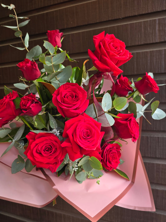 Dozen Roses - Love Actually ❤️
