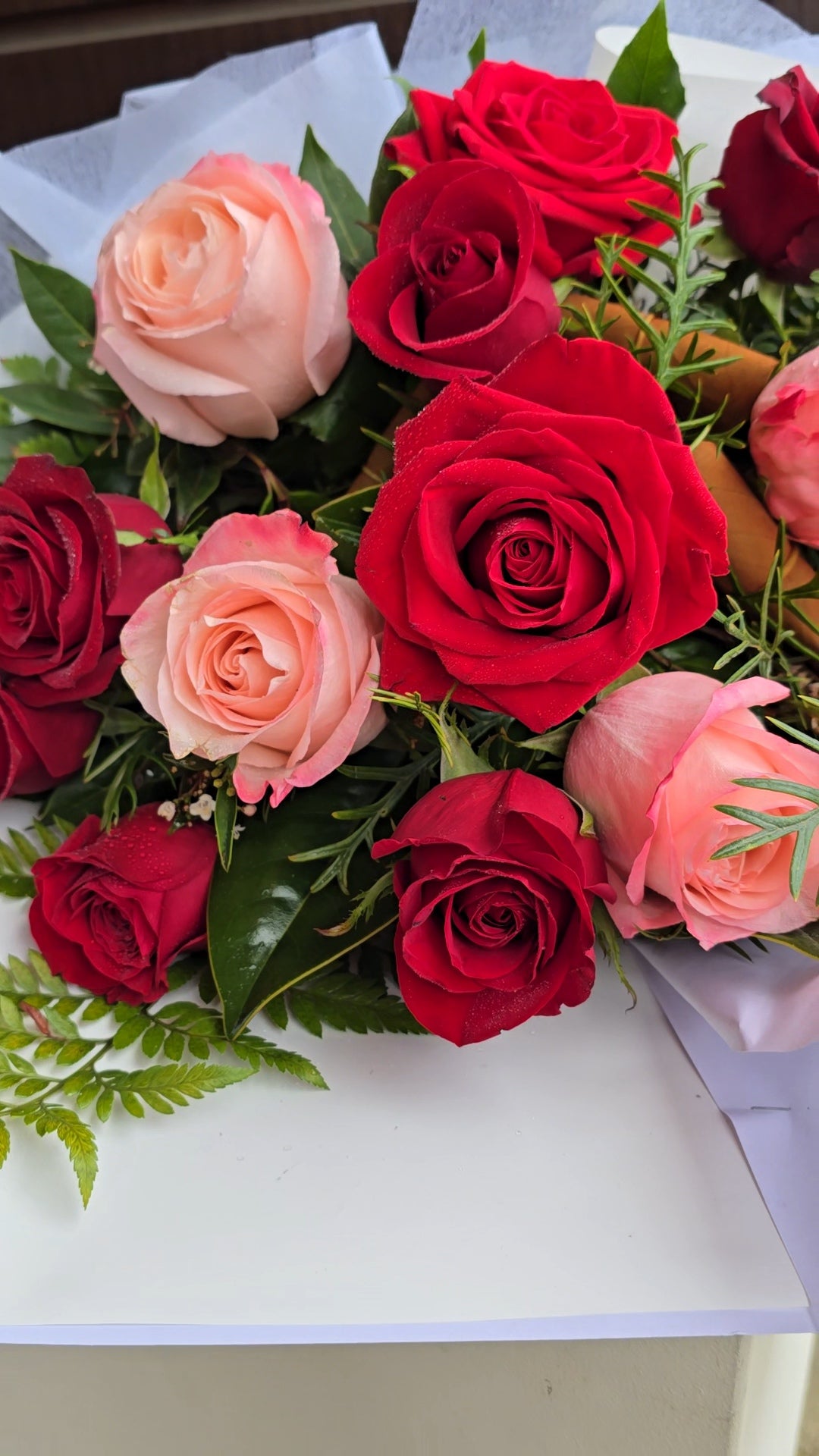 Dozen Roses - Love Actually ❤️