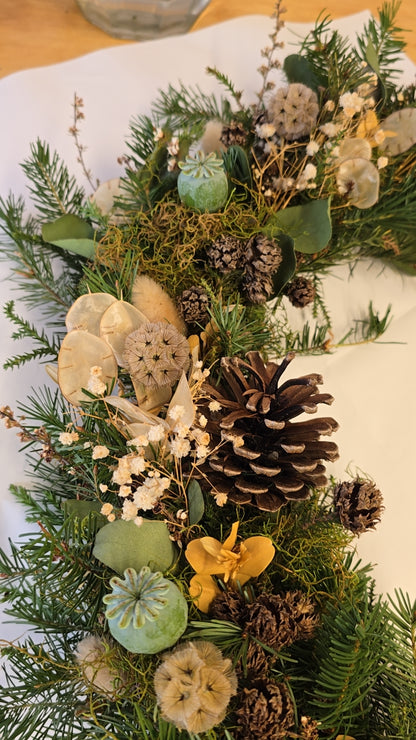 Customised Dry Flower Arrangements & Wreath
